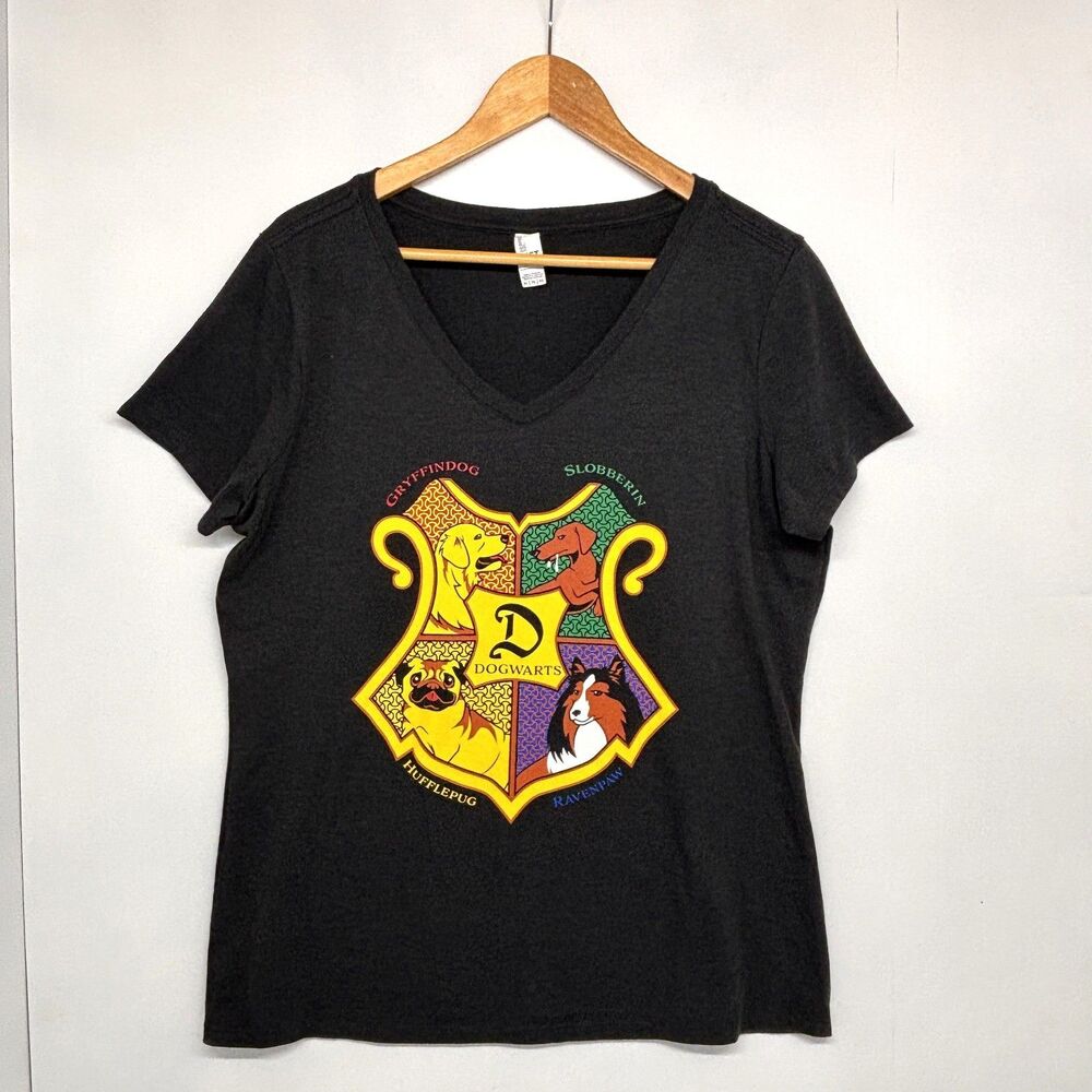Dogwarts  T-Shirt Black V-Neck Gryffindog Slobberin Hufflepug Ravenpaw Womens XL